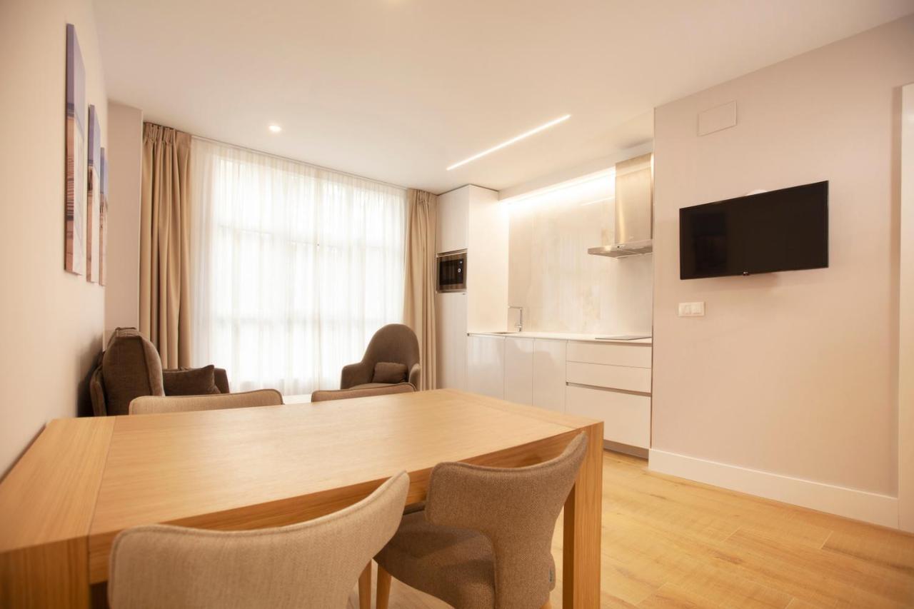 Apartamentos Reina Victoria 桑坦德 外观 照片