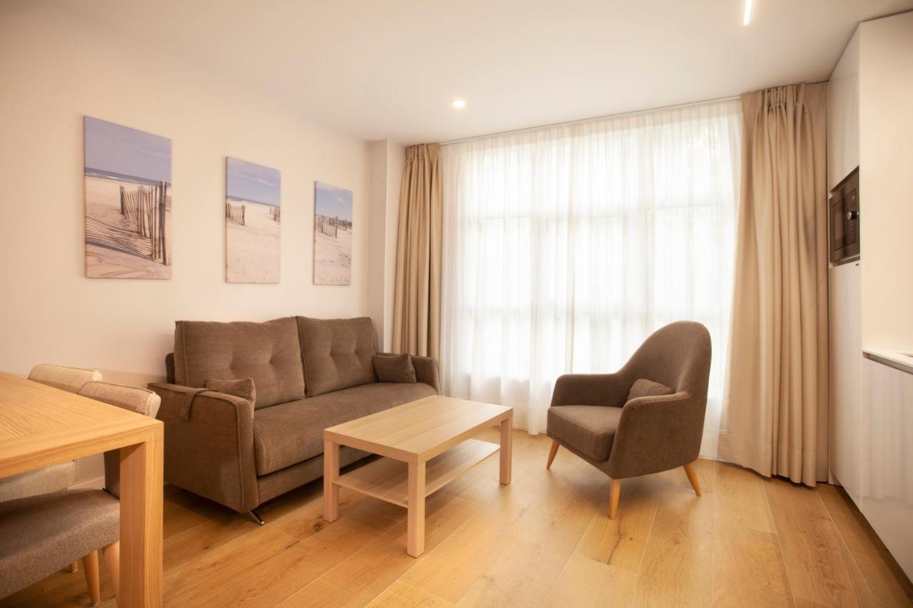 Apartamentos Reina Victoria 桑坦德 外观 照片