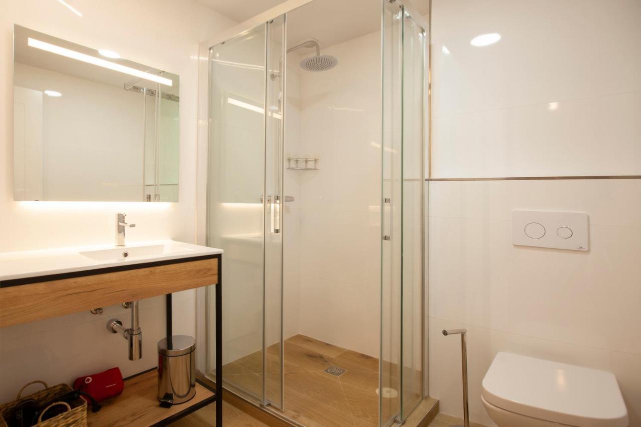Apartamentos Reina Victoria 桑坦德 外观 照片
