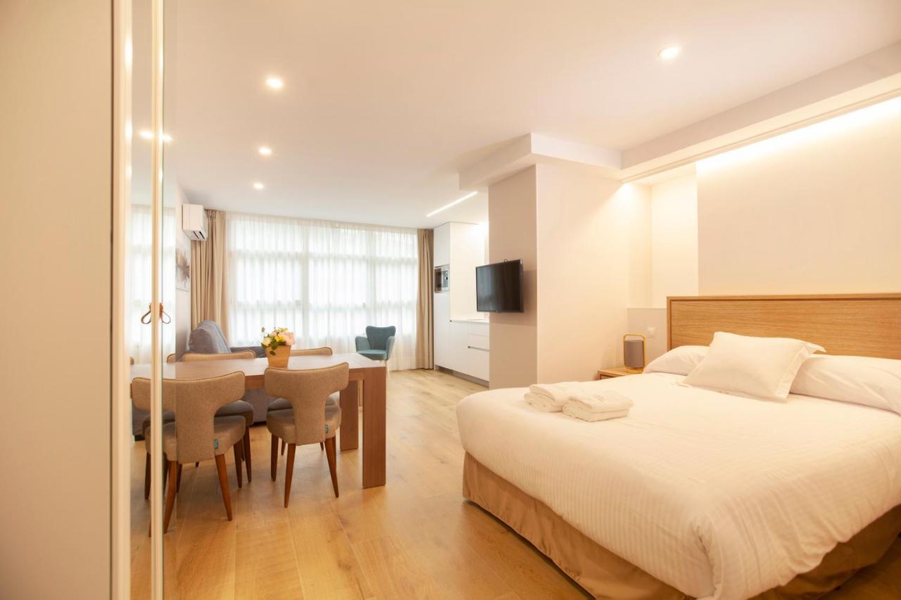 Apartamentos Reina Victoria 桑坦德 外观 照片