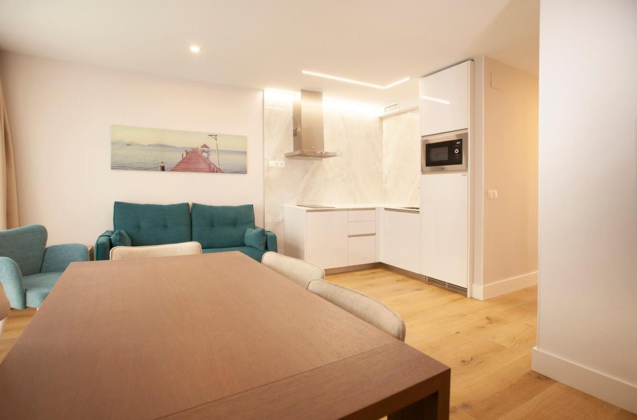 Apartamentos Reina Victoria 桑坦德 外观 照片
