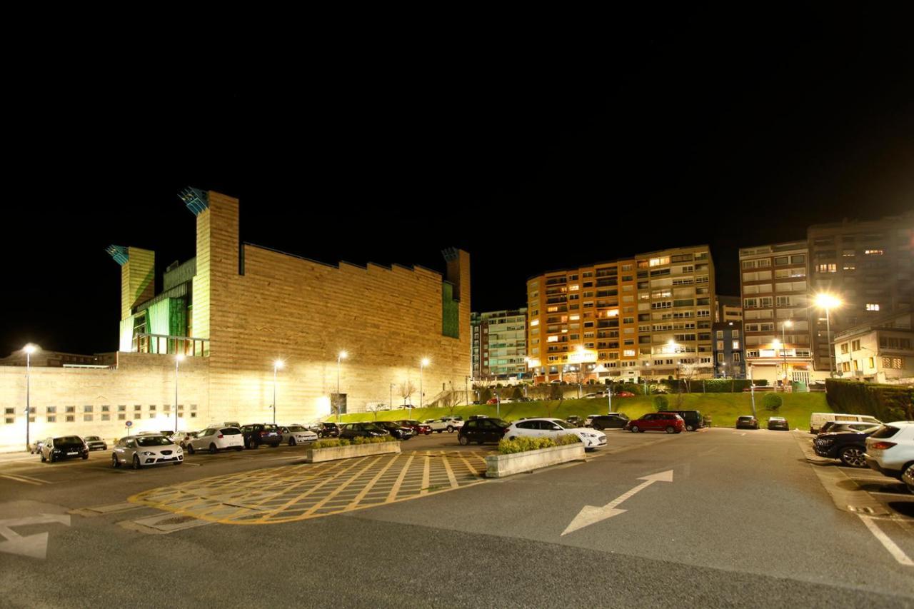Apartamentos Reina Victoria 桑坦德 外观 照片