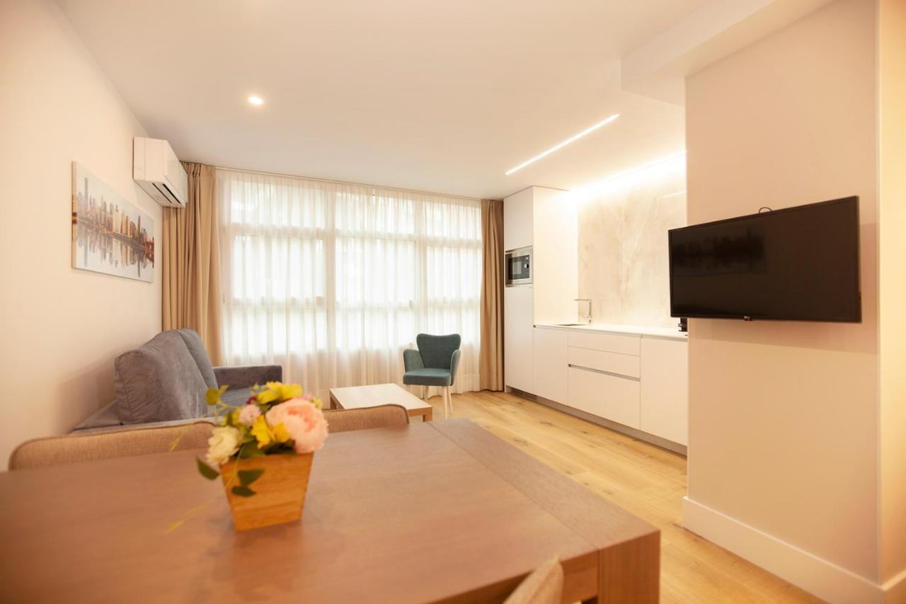 Apartamentos Reina Victoria 桑坦德 外观 照片